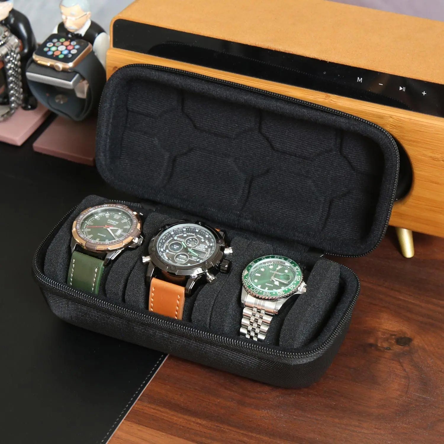 Watch Box Organizer For Men or Women，Watch Travel Case Portable Storage Watch Display Holder for Wristwatches and Smart Watches